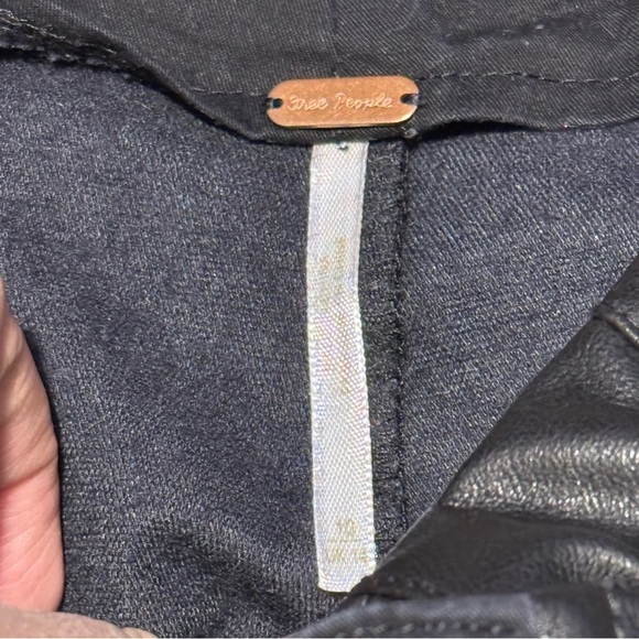 Free People Black Faux Leather Size 10 Pleated Front Trouser Pants Pockets Edgy - Picture 4 of 9